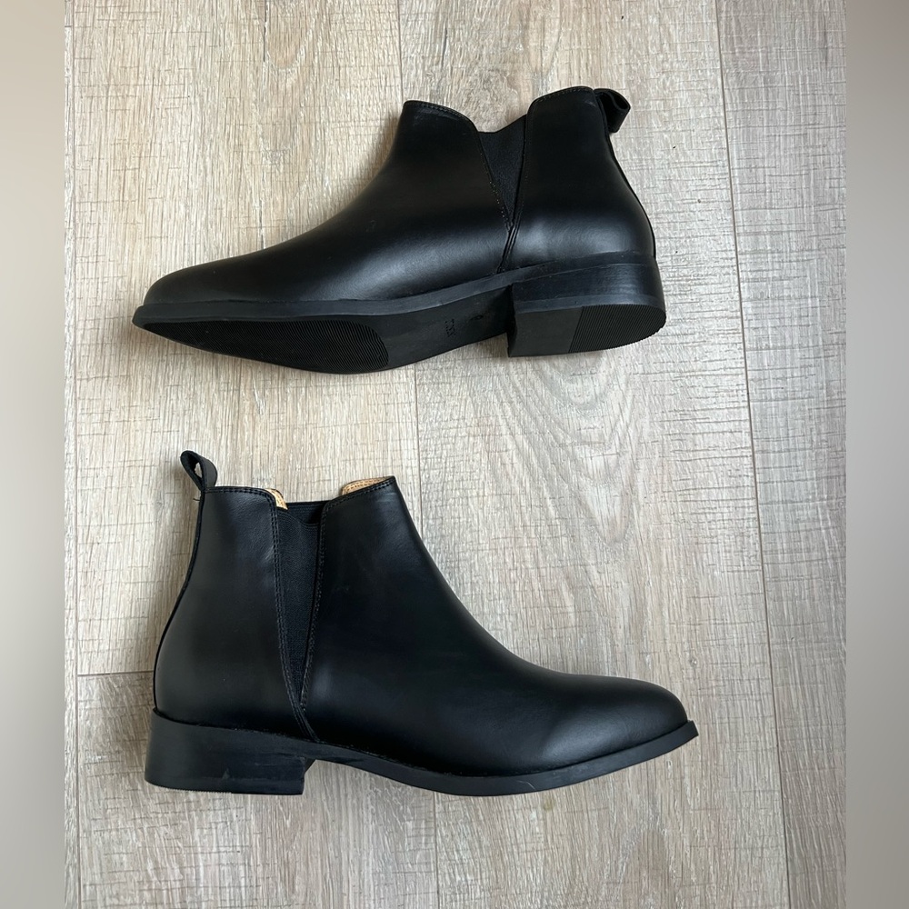 NEW Nisolo Eva everyday Chelsea boot black - Picture 9 of 12